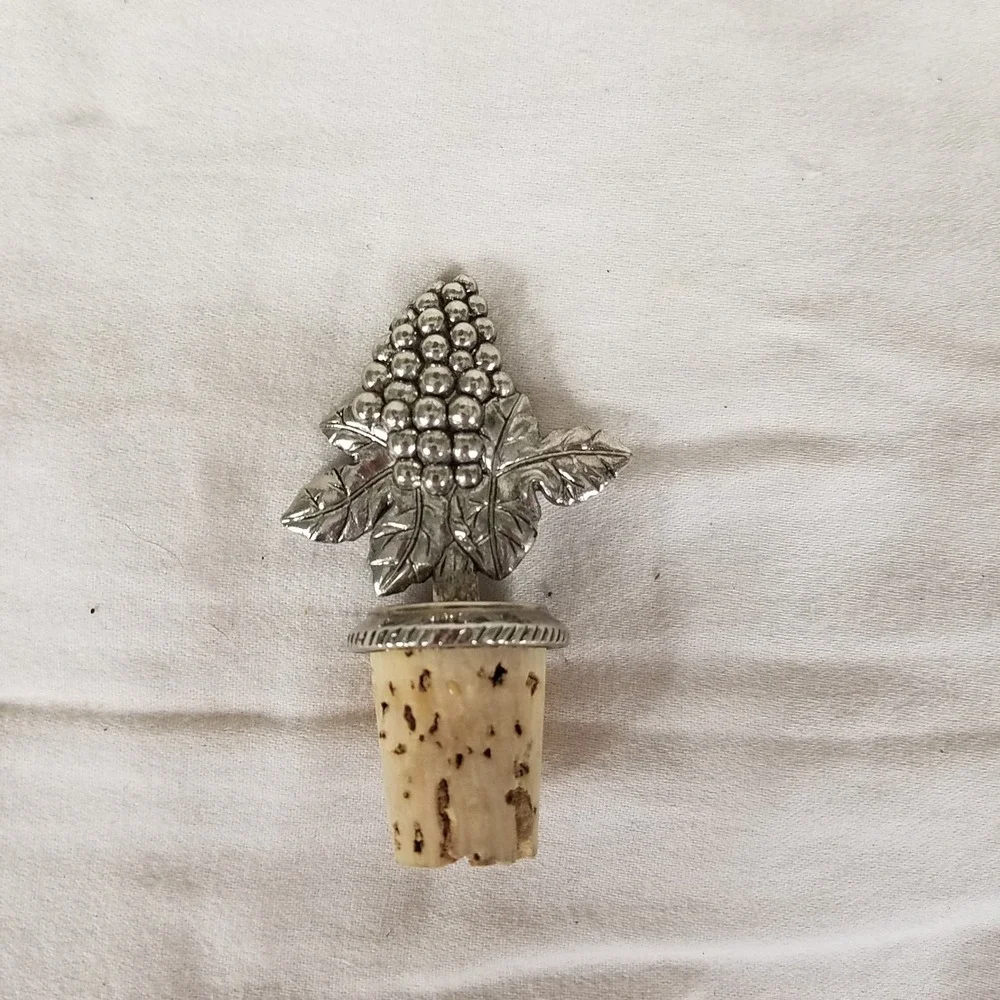 Wine Bottle Stopper Silver New Grape Cluster leaves Metal Cork barware Tuscan